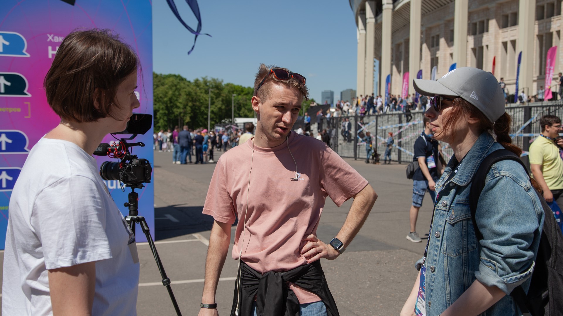 Работа с контентом и спикерами